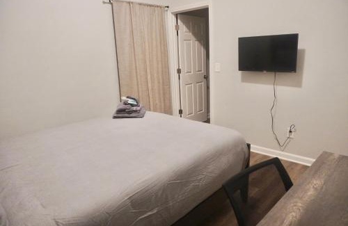 Church Street Casa | Queen Suite - Hot Tub - WiFi