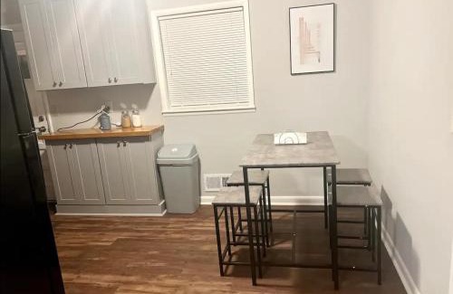 Morrow Casa | Queen Suite - Private Entrance - WiFi