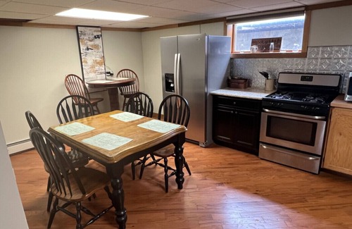 Wellsboro Cabina | Queen Suite w/ Shared Amenities Near Town + Trails