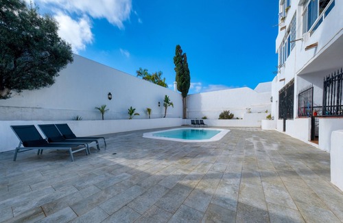 Playa del Cable Casa | QUEEN VETUSTA-VISTA PISCINA