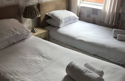 Bispham Hotel | Queens Plaza Hotel