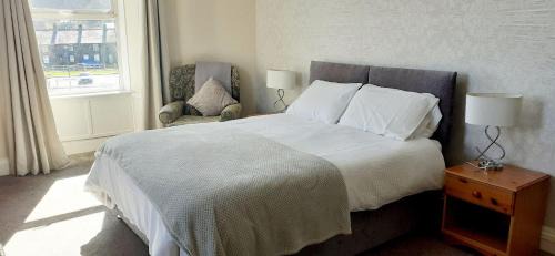 Porthmadog Casa | Queens Rooms