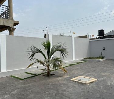 Accra Apartamento | Queens Valley View Holiday Home