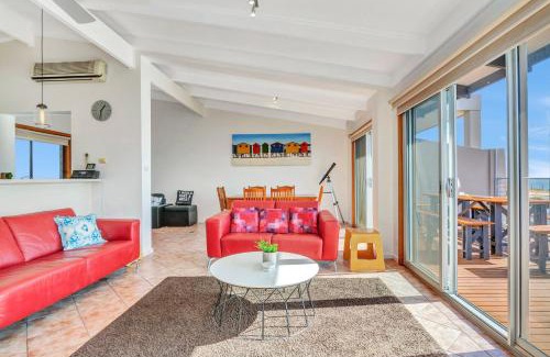 Aldinga Beach Casa | Queensland South - Aldinga Beach - C21 SouthCoast Holidays
