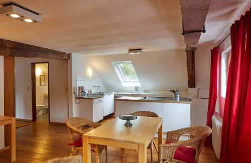 Blankenheim Apartamento | Quellenhof - Wohnen im Denkmal - Wohnung "BURG"
