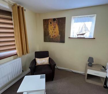 Southampton Apartamento | Quest Fulfiller - Near General Hospital, Free Parking & Garden