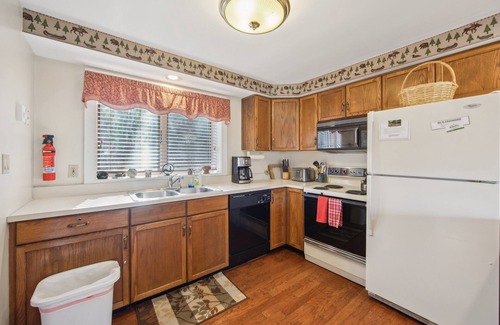 North Creek Casa | Quick Silver 9d - Comfy Townhome For All Seasons 3 Bedroom Townhouse by The Summit at Gore Mountain