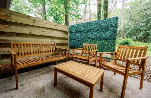 Gainesville Casa | Quiet 1-Story Townhome off I-75 by UF, Shands, VA, Celebration Pointe &Shopping!