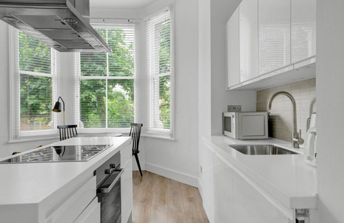 North Kensington Apartamento | Quiet 1BR, close to Portobello Mkt & Ladbroke GrSt, by Blueground