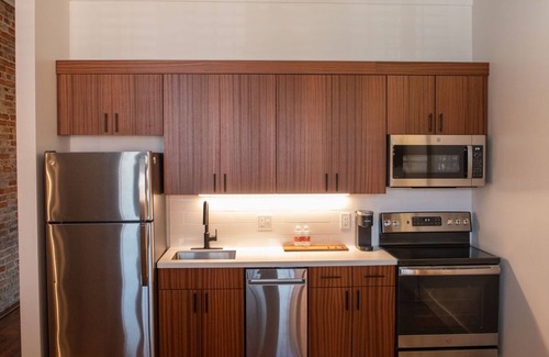 Danville Casa | Quiet 1BR w/ courtyard views. Walkable to everything in the River District.