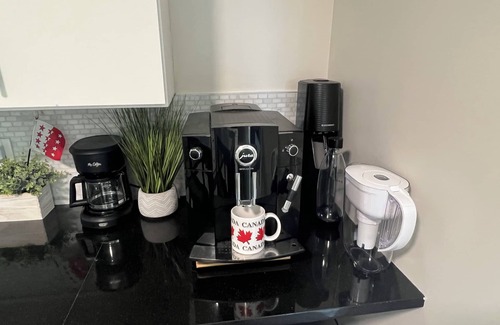 Bath Casa | Quiet 2-bedroom house with WiFi, AC and garden in Bath