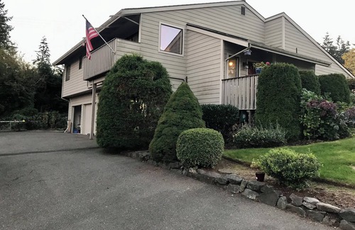 Fircrest Casa | Quiet 2BR 2BA Duplex in Fircrest