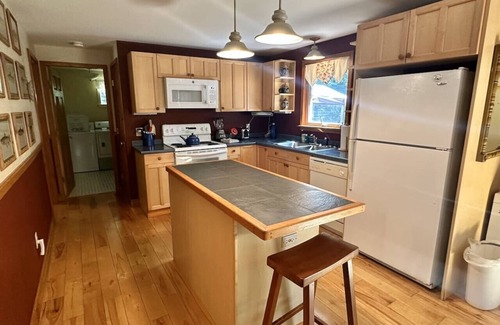 Bar Harbor Casa | Quiet 2BR Secluded Home in Bar Harbor [The Anchor]