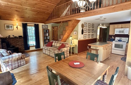 Bar Harbor Casa | Quiet 2BR Secluded Home in Bar Harbor [The Anchor]