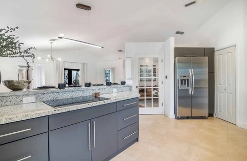 Cutler Bay Villa | Quiet 4BR Villa w/ Hot Tub, Games & Fenced Yard