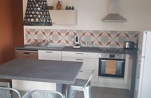 Montagnac Casa | Quiet 80m2 gîte with swimming pool in the heart of nature between vineyards and garrigue