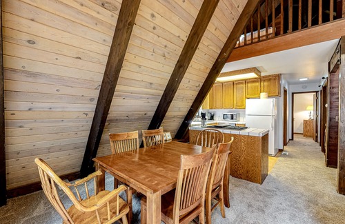 Tahoe Paradise Casa | Quiet A-frame cabin near town with forest views & high-speed WiFi - dog-friendly
