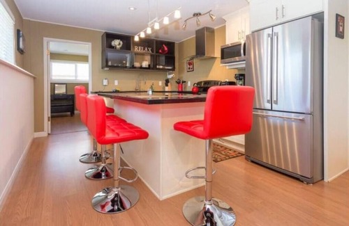 Inglewood Apartamento | QUIET, ADULT Lake View Rental