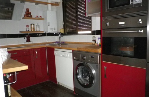 Malilla Apartamento | Apartamento tranquilo y luminoso. WIFI + DESAYUNO GRATIS