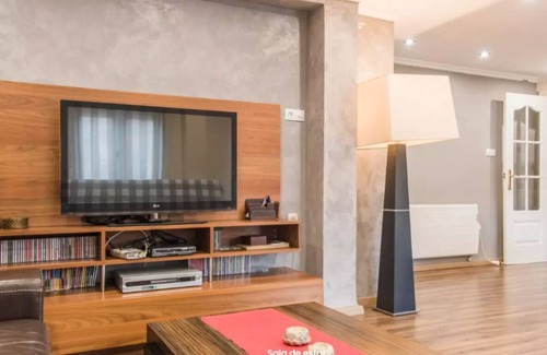 Malilla Apartamento | Apartamento tranquilo y luminoso. WIFI + DESAYUNO GRATIS