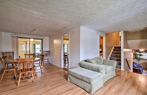 Stone Mountain Casa | Quiet and Convenient Home 6 Mi to Stone Mtn!