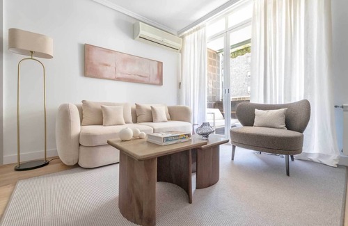 Ibiza Apartamento | Tranquilo y acogedor apartamento con terraza cerca del Parque del Retiro