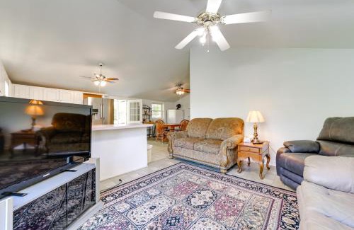 Tuckasegee Casa | Quiet and Cozy Tuckasegee Retreat with Mountain Views!