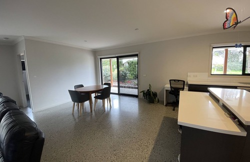 Drysdale Casa | Quiet and easy spot to stay and explore the northern Bellarine!