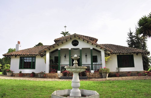 El Rosal Cabaña | Quiet and green rural house 50 min from Bogota (pet friendly)