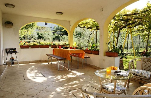 Dobrinj Apartamento | Quiet and peaceful apartment
