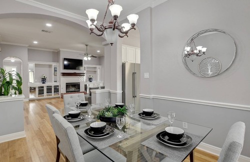Kyle Casa | Quiet and peaceful home on 3+ acres.