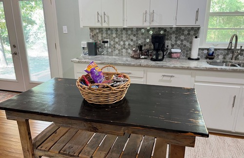 Batesville Casa | Quiet and peaceful retreat in Batesville, MS