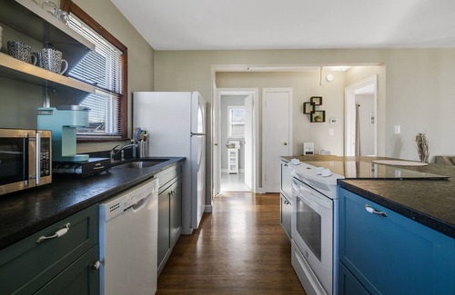 Jeffersonville Apartamento | Quiet and Quaint Carriage House: Sabai Sabai