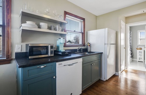 Jeffersonville Apartamento | Quiet and Quaint Carriage House: Sabai Sabai