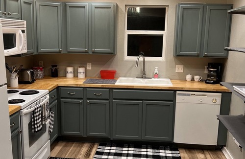Richland Casa | Quiet and secluded barn home close to Ft Leonard Wood and outdoor activities!!!!