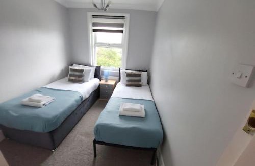 Netley Casa | Quiet and specious 3 bed House