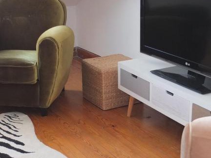 Santo Amaro Apartamento | Quiet and Sunny central Lisbon apartment
