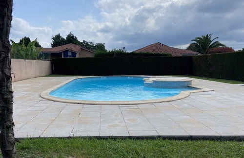 Saint-Paul-les-Dax Apartamento | Quiet apartment with pool 5 minutes from the lake
