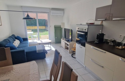 Venelles Apartamento | Quiet apartment, sleeps 4, garden-wi-fi parking