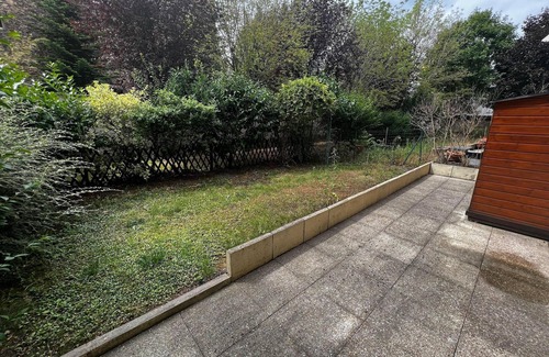 Le Bourget Apartamento | Quiet apartment with garden and parking. 15 minutes from Paris