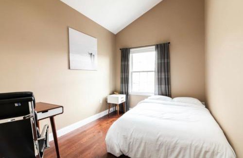 The Heights Cama Y Desayuno | Quiet apt only 15 mins from Midtown NYC