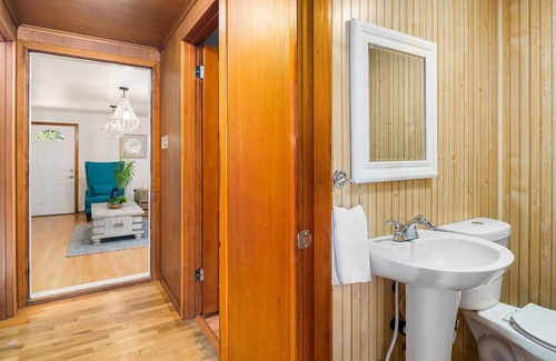 Lilliwaup Casa | Quiet Beachfront Hood Canal Getaway House!