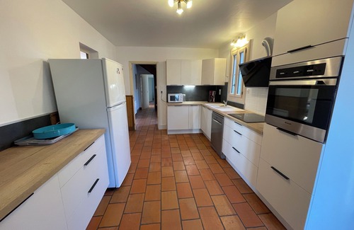 Brouchaud Villa | Tranquila villa Perigord negro con piscina privada climatizada 15pers