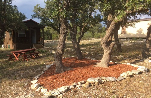 Kerrville Cabina | Cabaña tranquila en el campo, a 15 minutos de Fredericksburg, admite mascotas