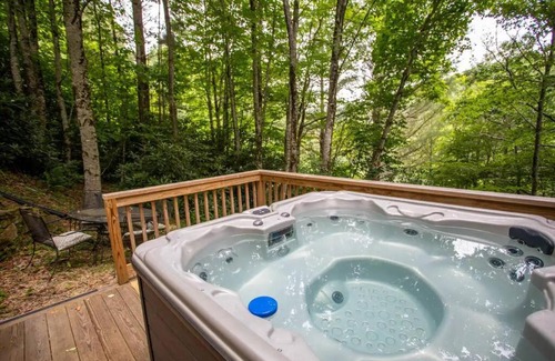 Blowing Rock Casa | Quiet cabin in the High Country