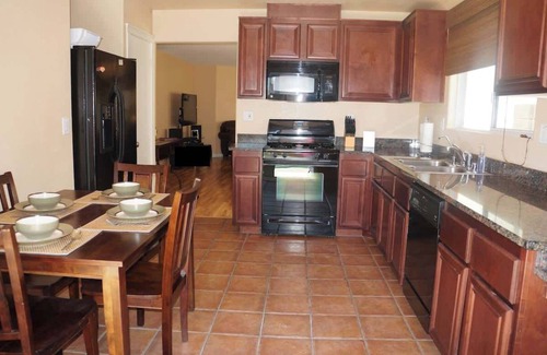 North Las Vegas Casa | Quiet Charming Home - KNG BD - 3BD - Private Pool