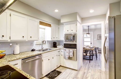 Panorama Village Casa | Quiet Conroe Getaway w/ Patio, Golf Views!