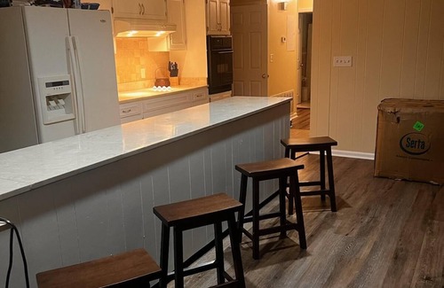 Columbus Casa | Quiet, Convenient, and Squeaky Clean - Made for Family Living
