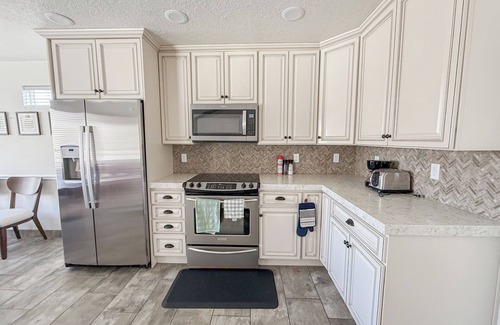 Taylorsville Casa | Quiet & Conveniently Located - 3 Bedrooms 2 Bathroom