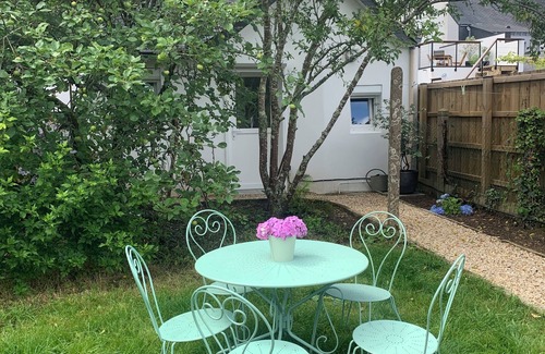 Auray Casa | Quiet cottage with garden
